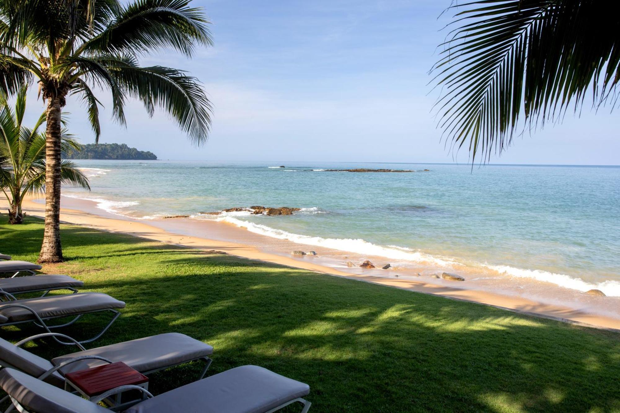 The Sands Khao Lak By Katathani - Sha Extra Plus Bagian luar foto Beach at the Royal Paradise Hotel & Spa