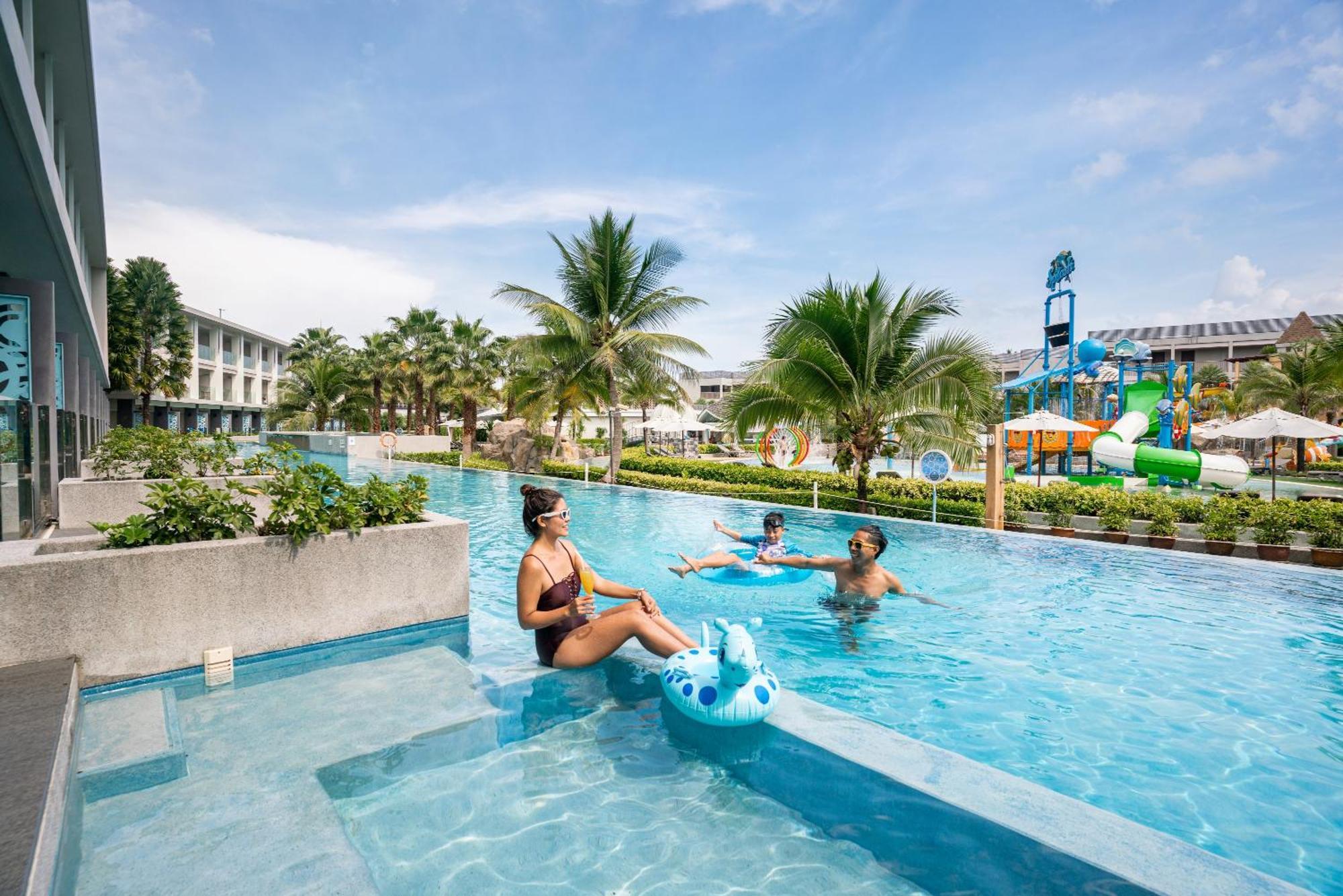 The Sands Khao Lak By Katathani - Sha Extra Plus Bagian luar foto Vinpearl Hotel Nha Trang